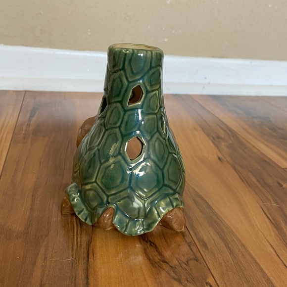 Elongated unique ceramic snapping Turtle tea candle holder decor include candles - Picture 5 of 8